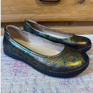 Alegria Petal Thrones Ballet Flats Metallic Rainbow Snakeprint